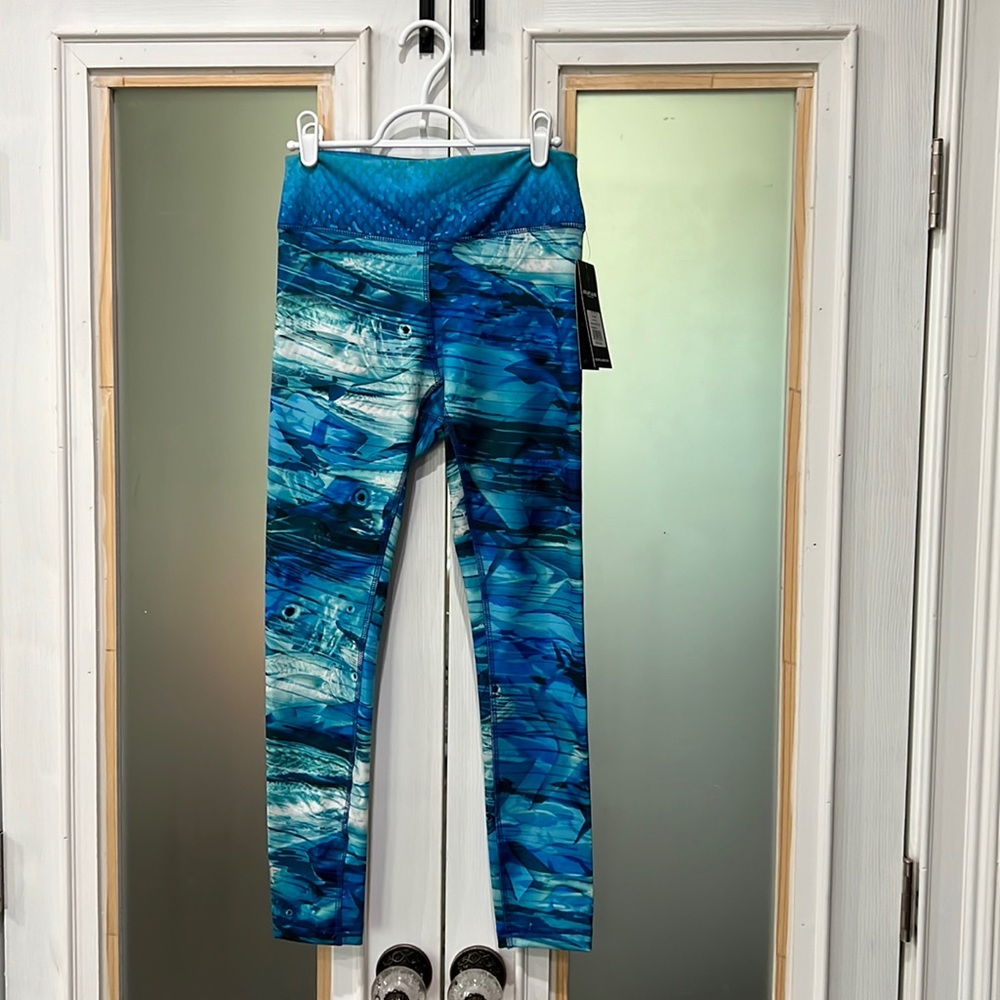 Aquaflauge Teal Dorado leggings. With tag. Never worn. Full length. Small